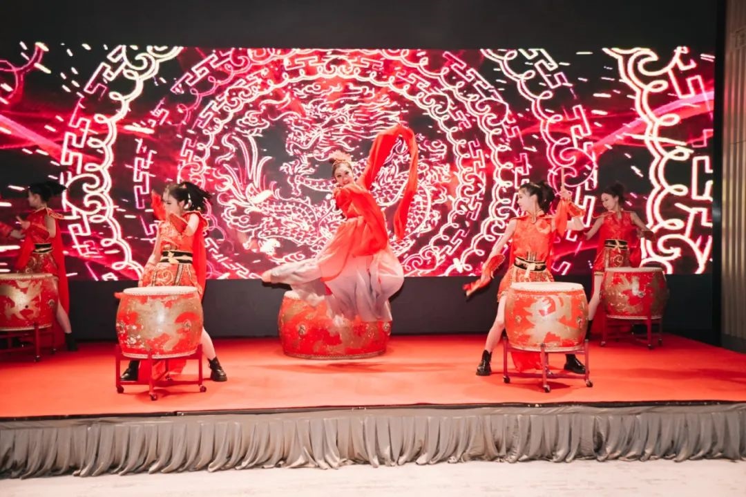 表演环节，堪称一场精心雕琢的视听盛宴